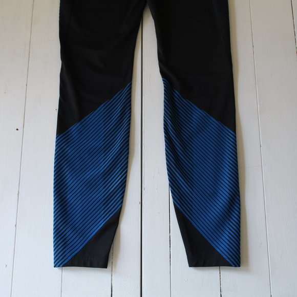 Sculpt Compression Blue Printed Full Length High Rise Leggings, GAPFit - Picture 5 of 7